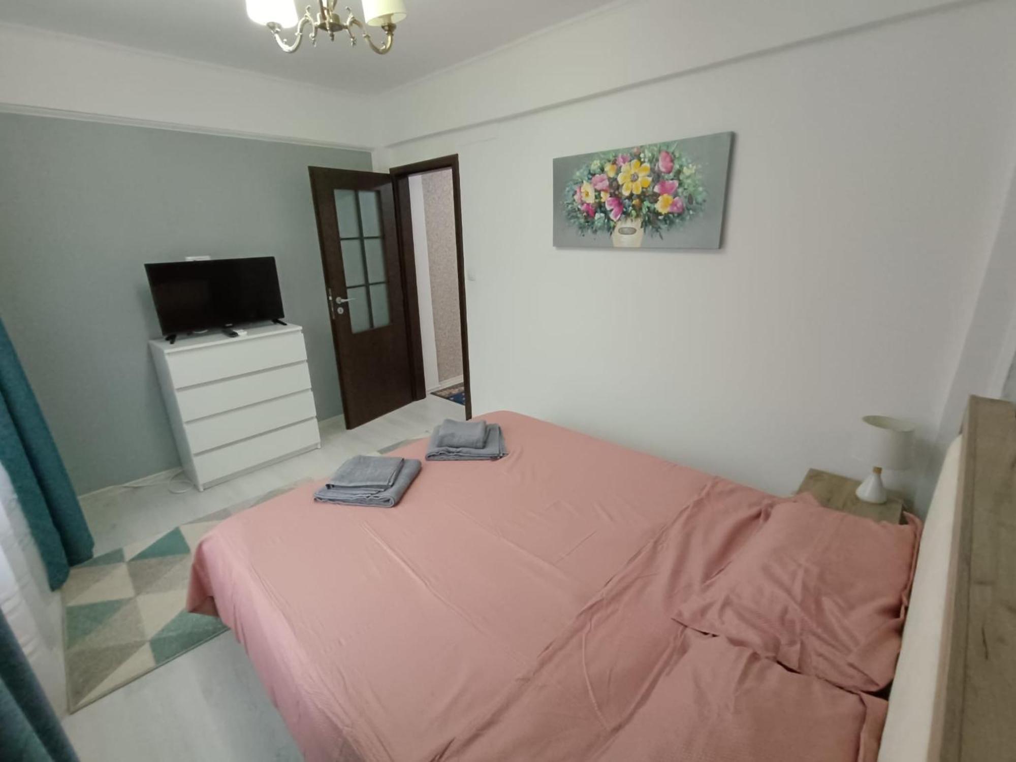 Boutique City Retreats Apartments Jászvásár Kültér fotó